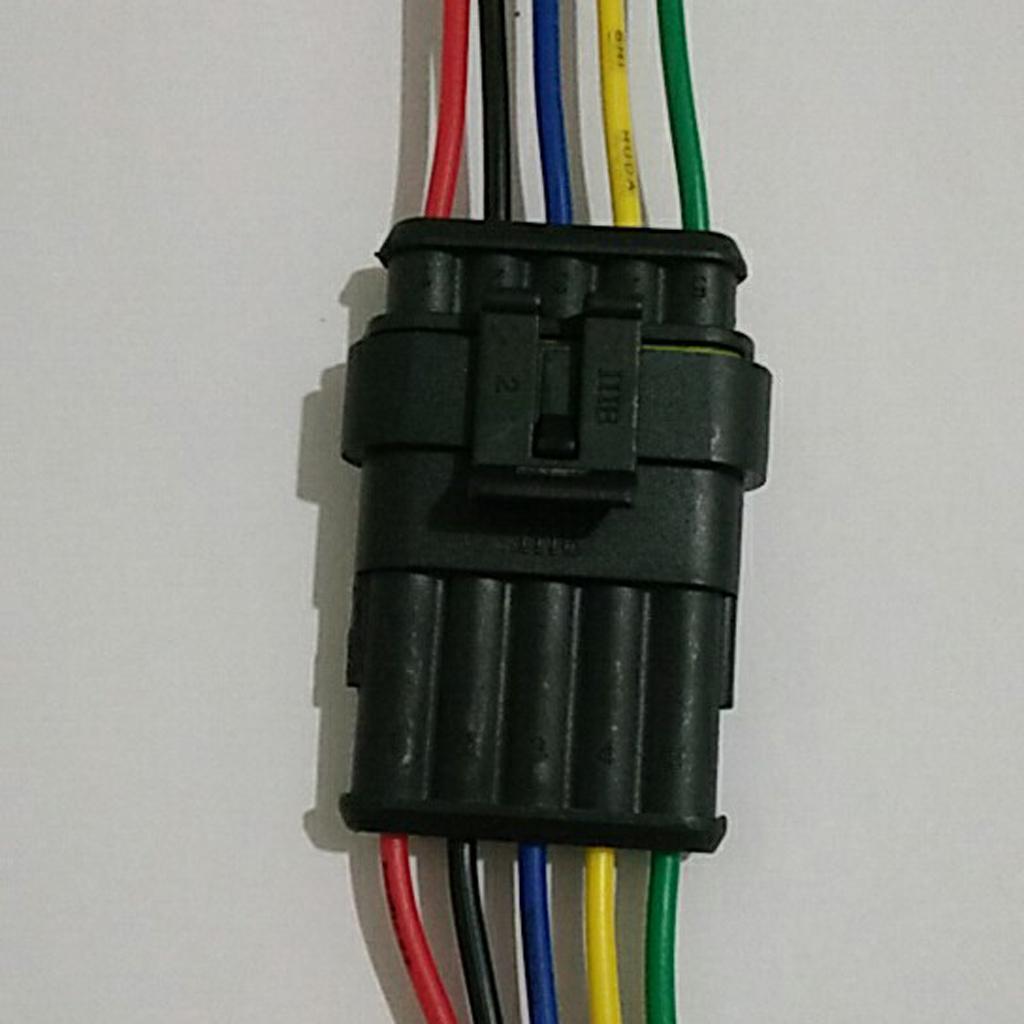 5 Pin  Sealed Waterproof  Electrical Wire Connector Plug