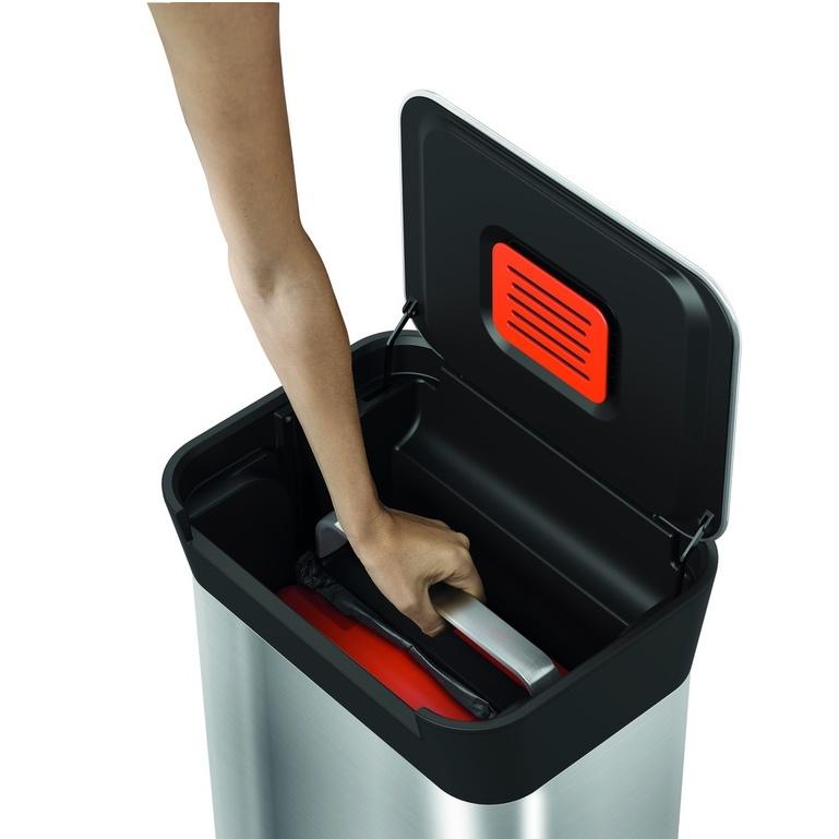 Thùng rác nén Joseph Joseph 300307 - Titan 30L Trash Compactor