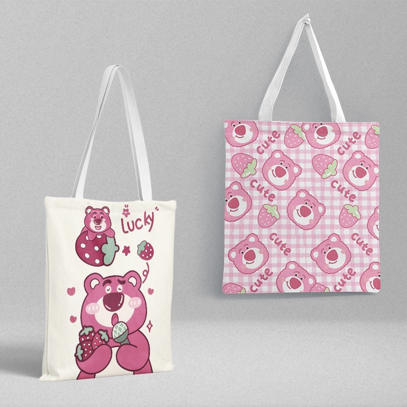 Túi tote vải canvas có dây kéo in hai mặt gấu dâu Lotso siêu xinh - Túi vải canvas gấu dâu Lotso in hai mặt có dây kéo