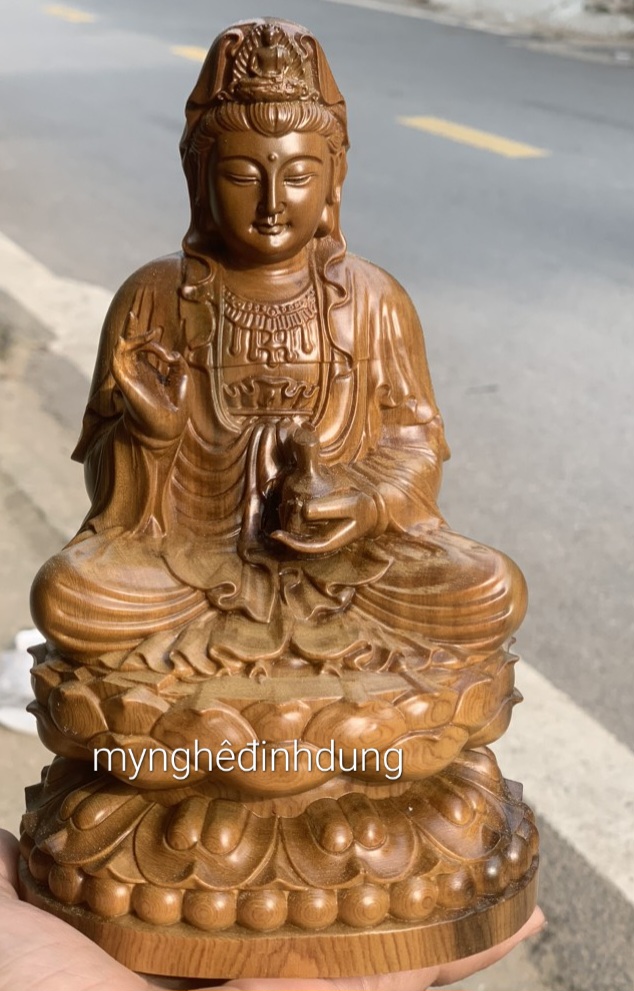 Tượng mẹ quan âm bồ tát bằng gỗ bách xanh thơm nức kt cao 20×12cm