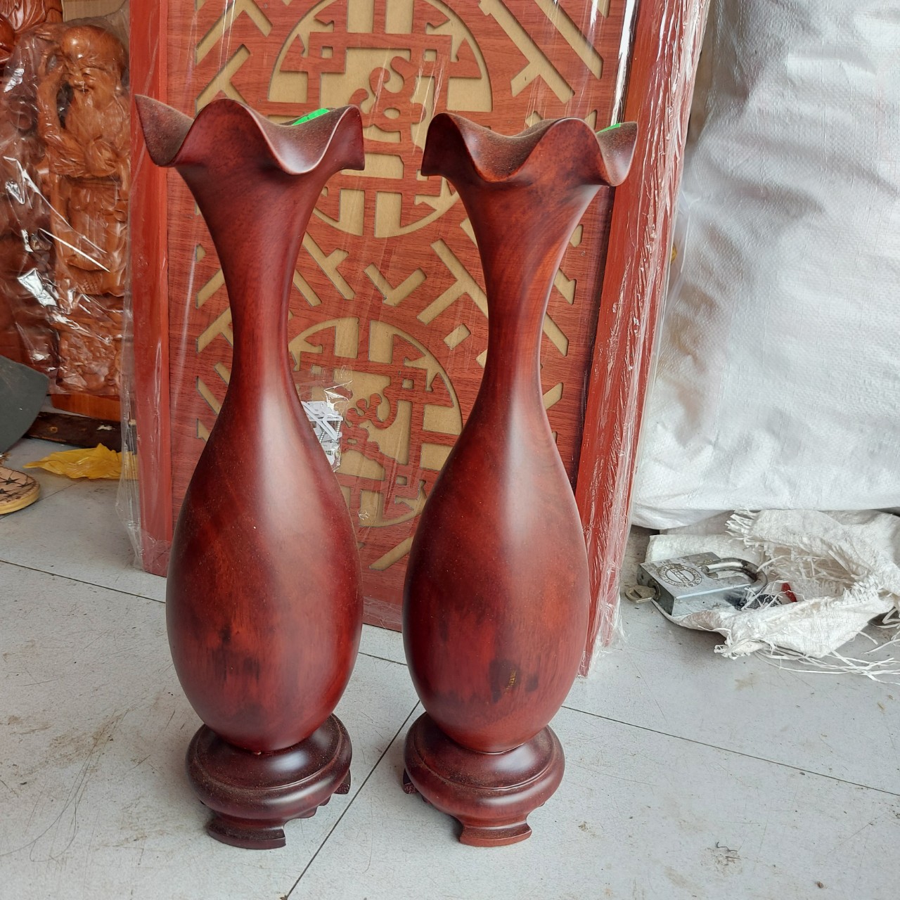 Đôi lục bình gỗ lim,cặp lục bình gỗ nguyên khối,bộ 2 món trang trí sang trọng cao 40cm