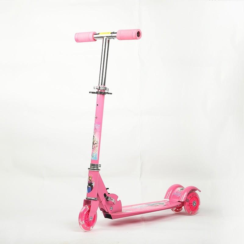 xe scooter sắt 3 bánh có đèn phát sáng cho bé, xe trượt cho bé 1182