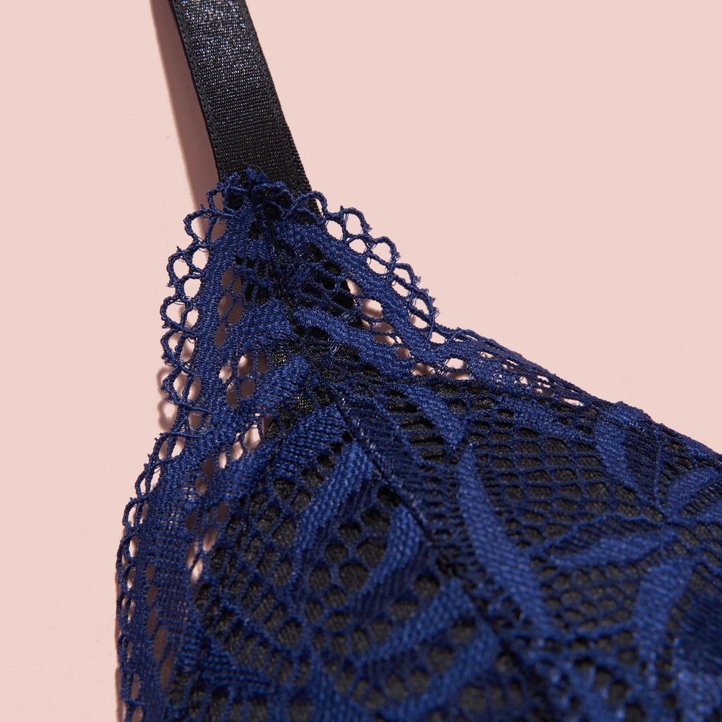 Set đồ lót bralette ren không gọng mút mỏng thương hiệu Mebra, kiểu dáng sexy, ren hoa sang trọng _ MD015