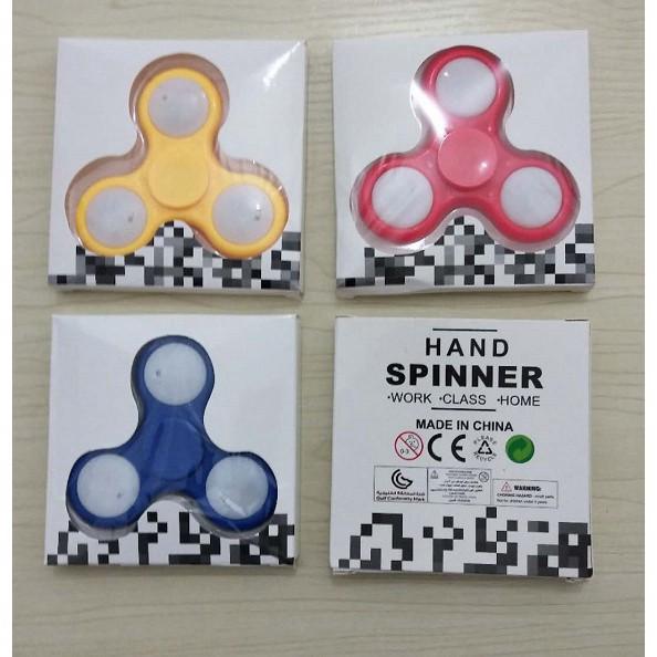 Con quay 3 cánh nhựa Spinner (Nhiều màu