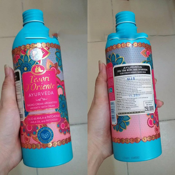 Sữa tắm hương nước hoa Tesori'D Oriente Ayurveda Shower Cream 500ml + Móc khóa