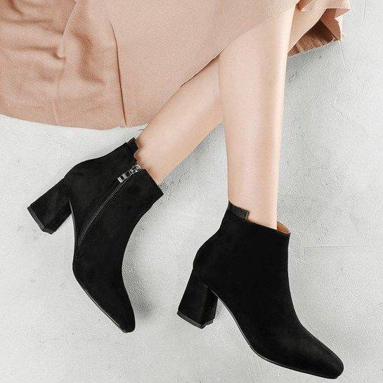 Giày bốt cổ cao phong cách Hàn Quốc cá tính cho nữ