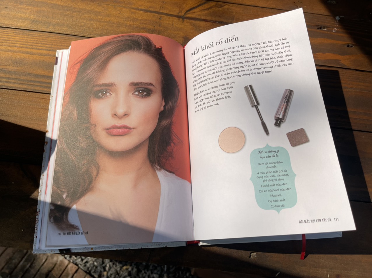 (Bìa cứng, in màu toàn bộ) – THE MAKE - UP MANUAL – TRANG ĐIỂM TỰ NHIÊN, HỌC CÁCH TRANG ĐIỂM TỪ A- Z - Lisa Potter-Dixon  -  Dương Thanh Trà  dịch -Á Châu  – NXB Lao Động