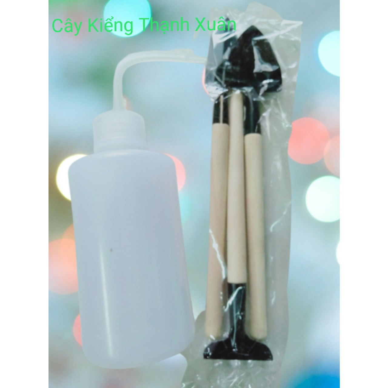 Bộ Dụng Cụ Làm Vườn Mini và Bình Tưới Cây Sen Đá Xương Rồng 250 ml ( Combo gồm 2  Sản Phẩm)