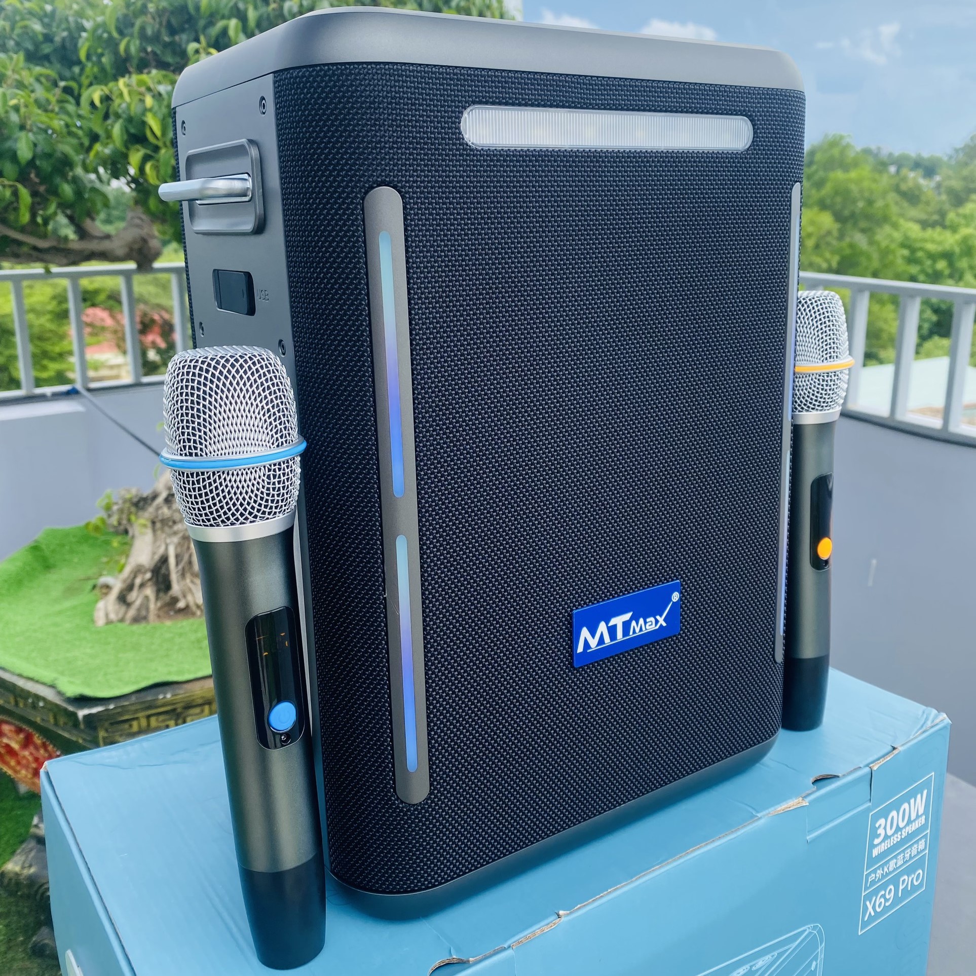 Loa Xách Tay Bluetooth 5.3 MTMAX X69 Pro, Công Suất 300W Mạnh Mẽ, Cho Âm Thanh Sống Động, Chân Thật, Tích Hợp Công Nghệ Chống Nước IPX6, DSP Cho Âm Thanh Chuẩn, Thích Hợp Giải Trí Gia Đình, Hàng Chính Hãng