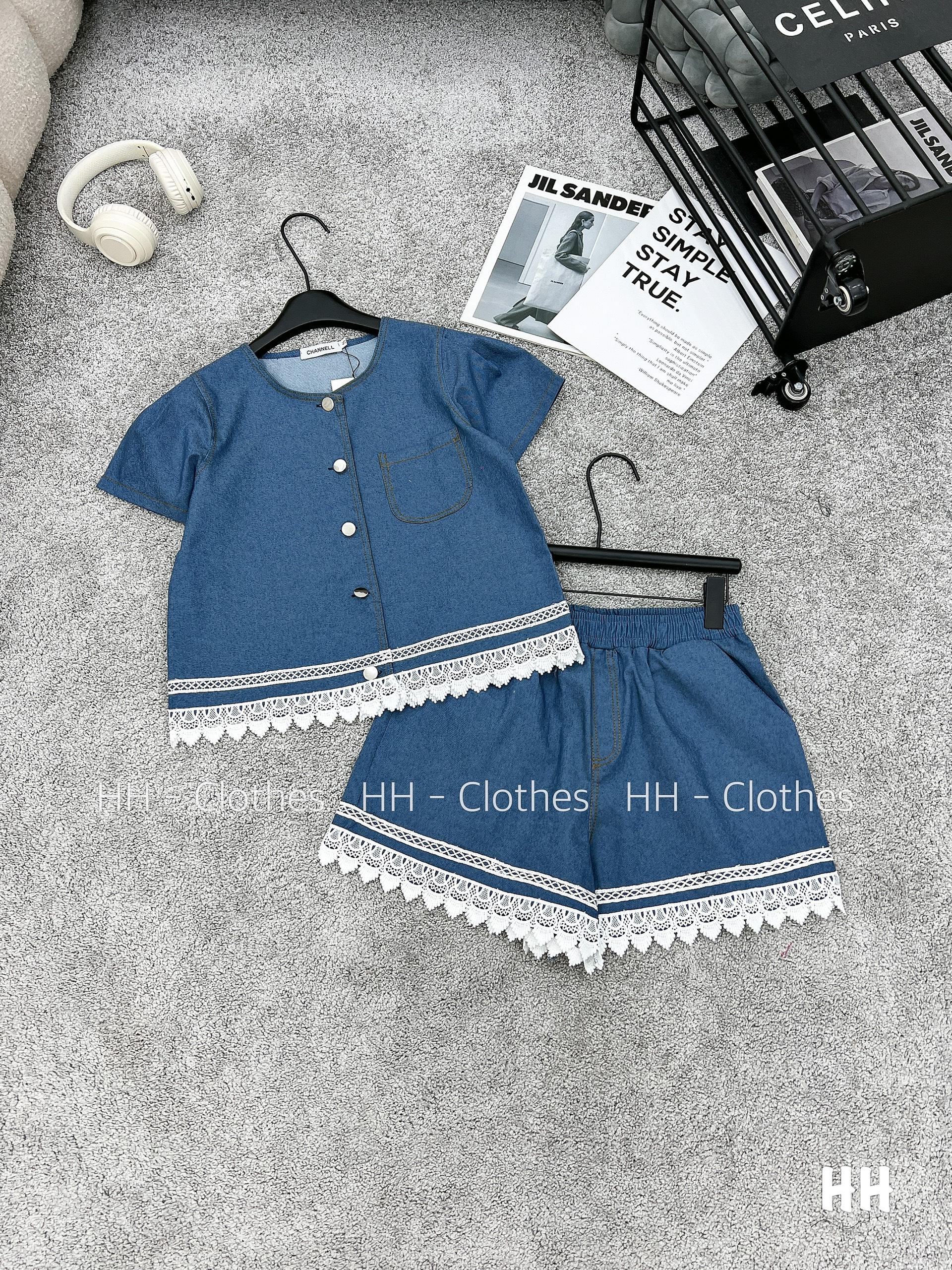 SET ĐI CHƠI, SET 2 MÓN , ÁO KIỂU BÒ CỔ TRÒN HÀNG NÚT GIỮA PHỐI QUẦN ĐÙI VIỀN REN CỰC HOT