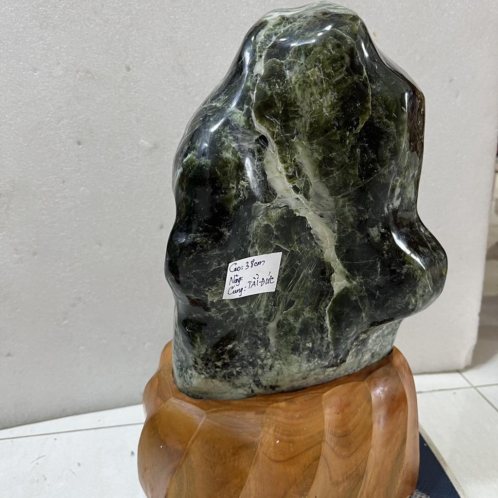 Cây đá trấn trạch cao 38, nặng 13 hoàn toàn tự nhiên cho mệnh Hỏa và Mộc ( CUNG TÀI ĐỨC)