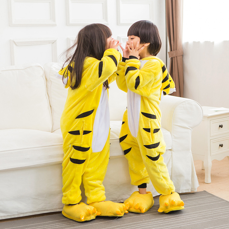 Bộ đồ ngủ hình thú hổ vàng liền thân lông mịn Pijama Động Vật Hoạt Hình cho trẻ em người lớn Cosplay nhiều màu chất liệu đẹp đón giáng sinh HOT độc và lạ 1920