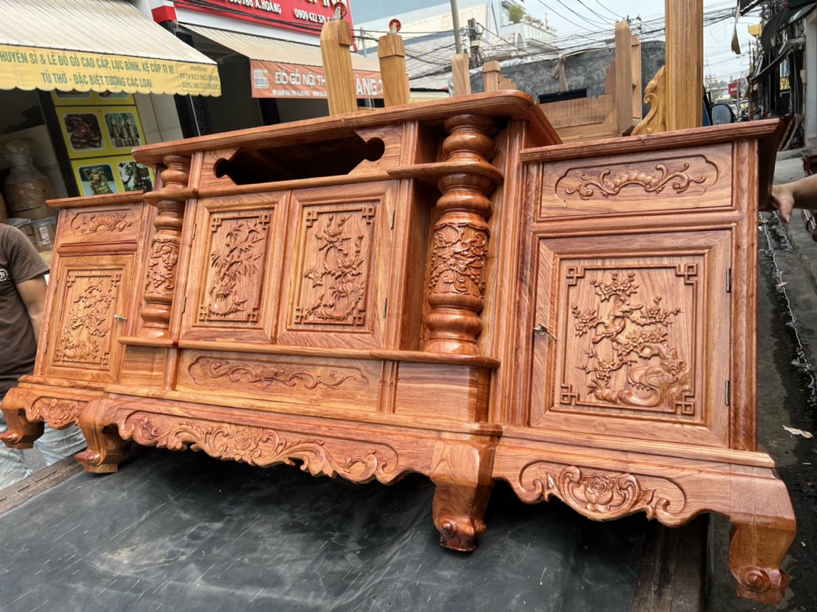 Kệ tivi gỗ hương mẫu cột nho tùng cúc chúc mai nhiều kích thước 54RV
