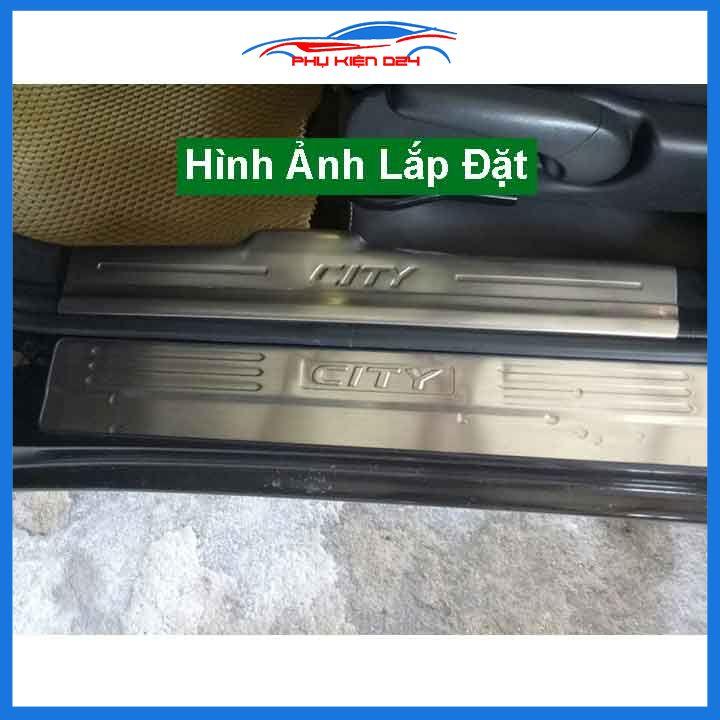 Bộ nẹp bước chân inox ô tô City 2021-2022 chống trầy làm đẹp ô tô