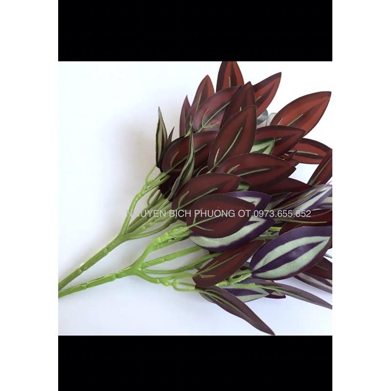 Cụm Lá Điểm Giả Dài 20cm Trang Trí