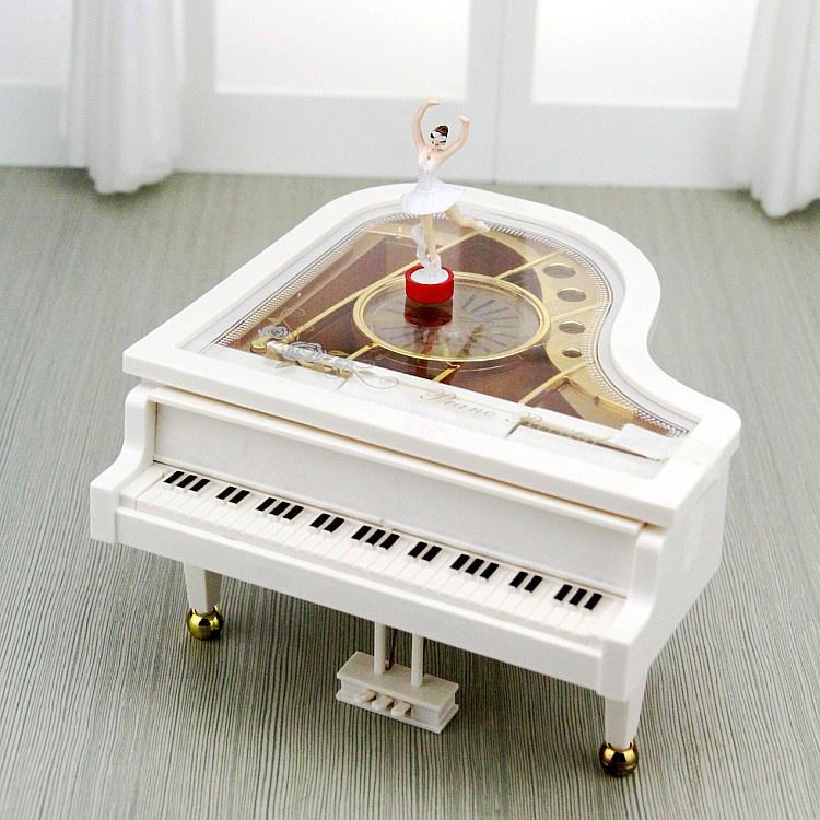 Đồ trang trí để bàn hộp âm nhạc xoay piano cùng vũ công múa ba lê - Quà tặng dễ thương - Decor bàn làm việc