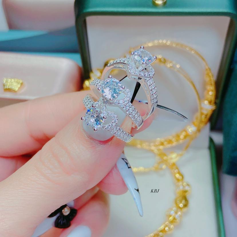 Nhẫn bạc nữ mặt tim đá chất liệu bạc s925 MS06h