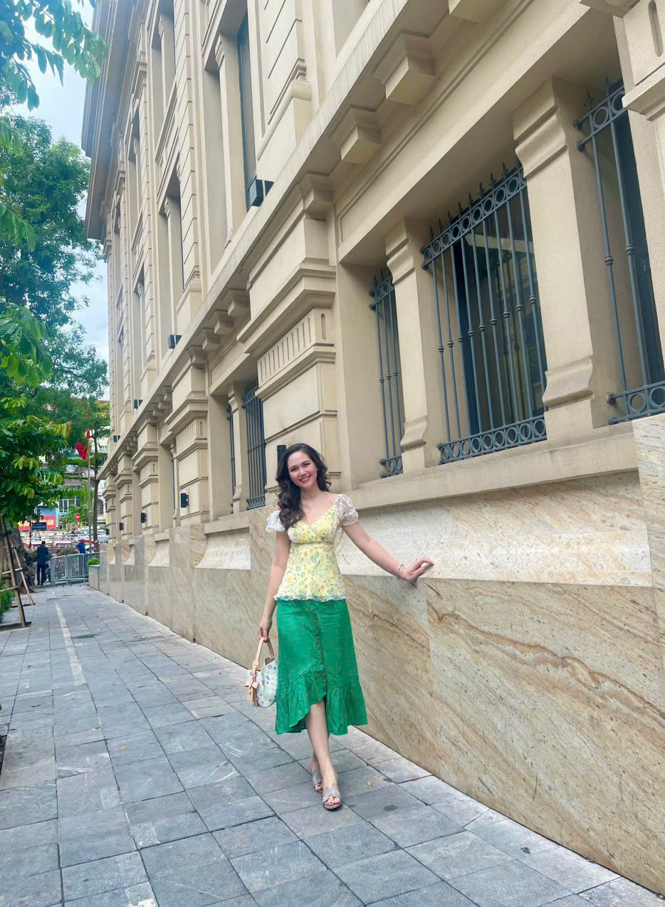 Áo Peplum Hở Lưng, Tay Phồng, Hoa Vàng Soleil thời trang thiết kế Hity Top222