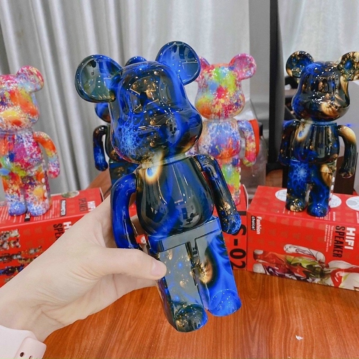 Loa Bluetooth Gấu Bearbrick Nghe Nhạc cực hay Bass Căng