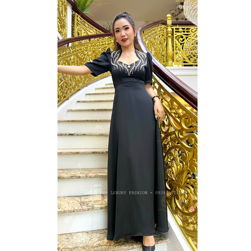 Váy Đầm Dạ Hội Nữ Hoàng Đen Đính Đá Pha Lê Rosaleen Dress