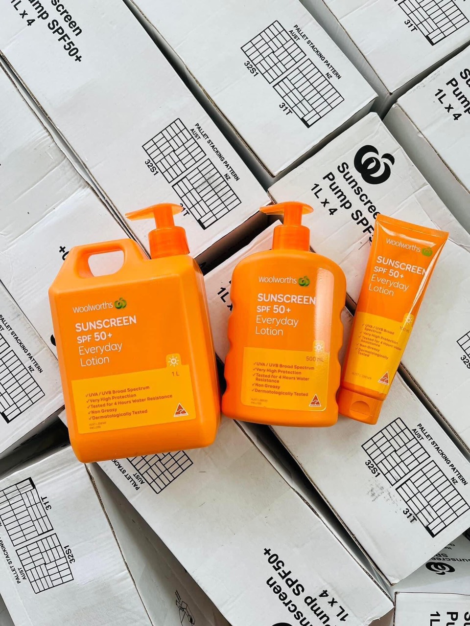 Kem Chống Nắng Woolworths Everyday Sunscreen SPF 50+ 500ml - 1000ml