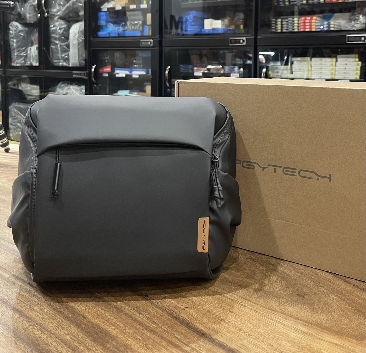Túi máy ảnh PGYTECH OneGo Shoulder Bag 6L - Hàng chính hãng
