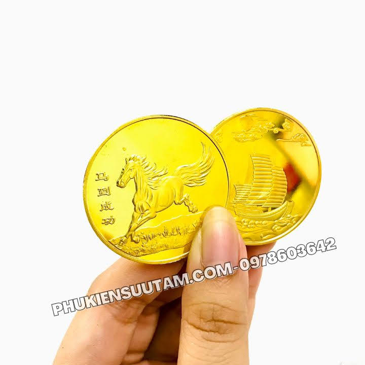 Cặp Xu Phong Thủy Mã Đáo Thành Công Và Thuận Buồm Xuôi Gió, đường kính: 4cm, màu vàng - SP005858