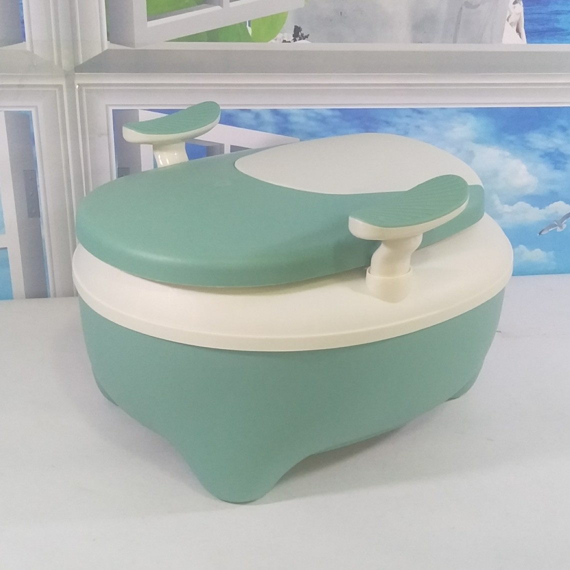 Bô vệ sinh an toàn chất lượng cho trẻ