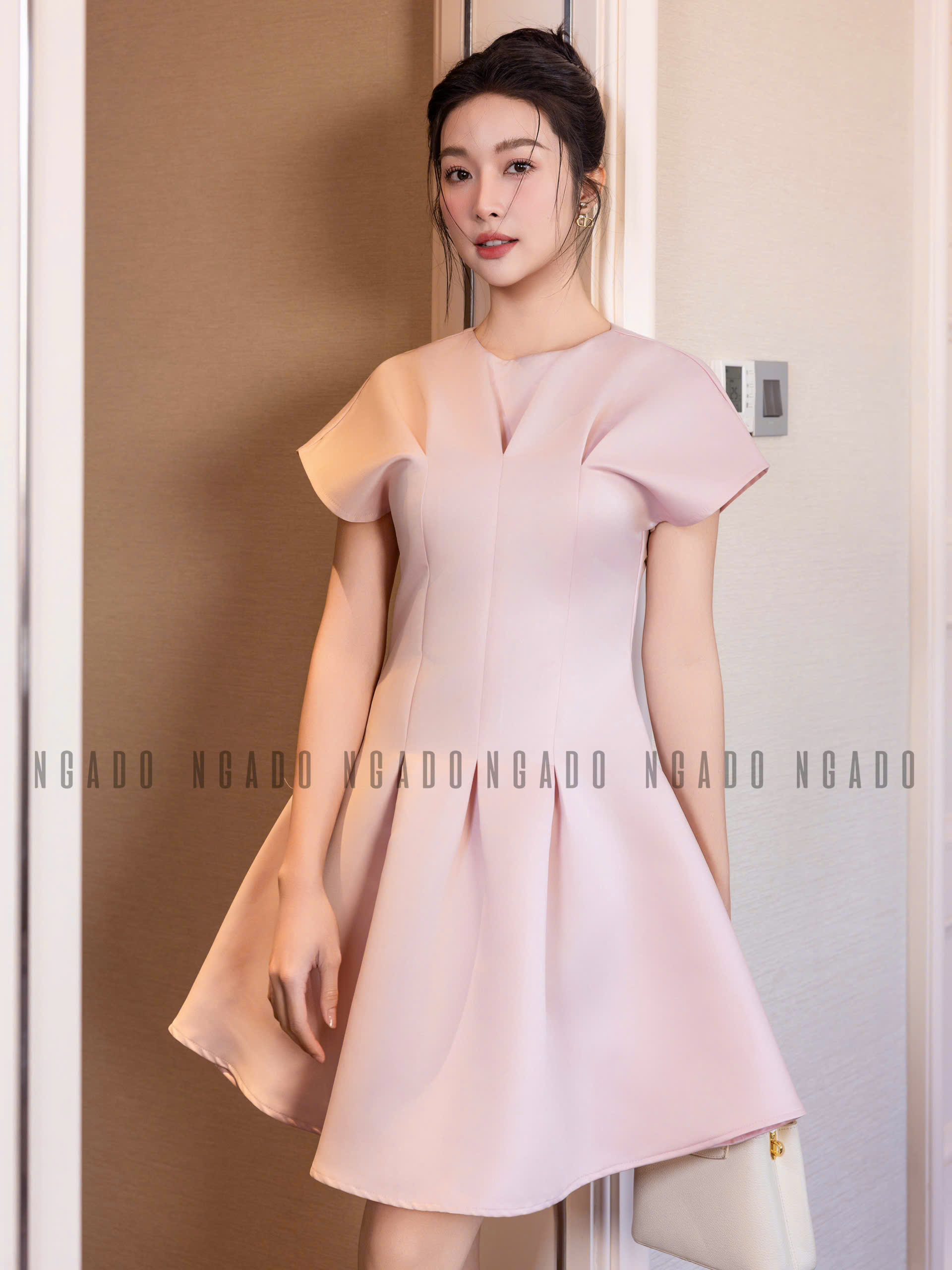 Đầm hồng xếp ly NGADO , đầm kiểu Nữ , đầm công sở , dự tiệc