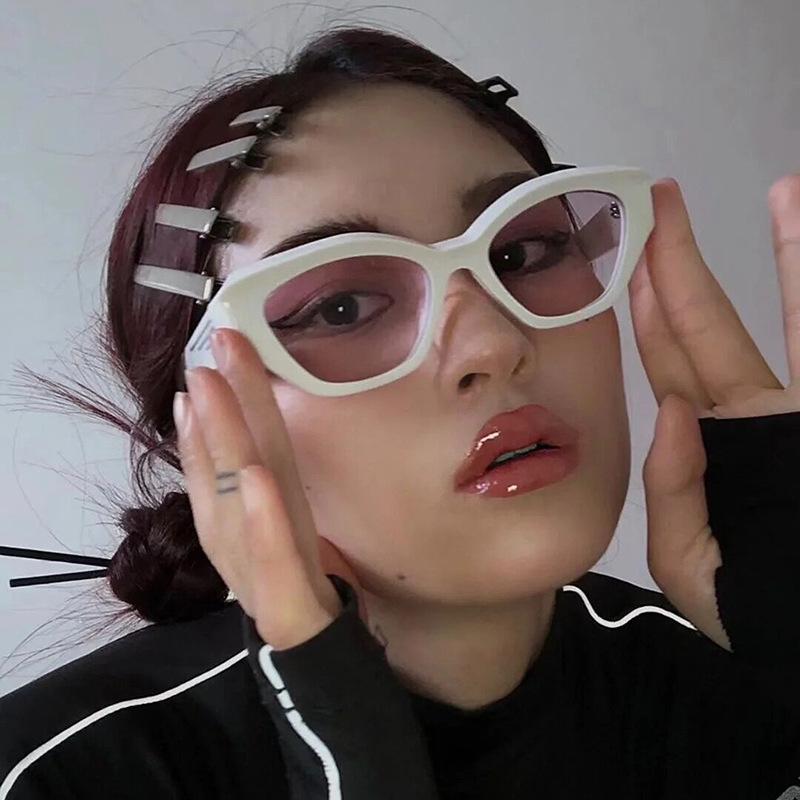 UV400 Kính râm đàn ông Phụ nữ mèo mắt không đều kính chống nắng Bảo vệ UV Bảo vệ câu cá lái xe kính mắt Color: Glasses cloth