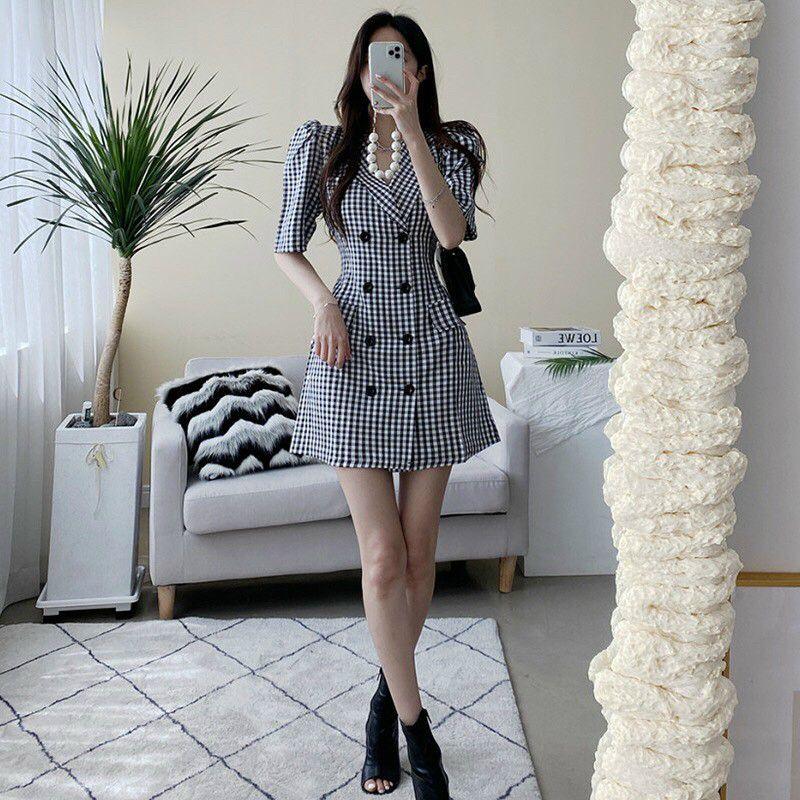 ĐẦM CARO CỔ VEST