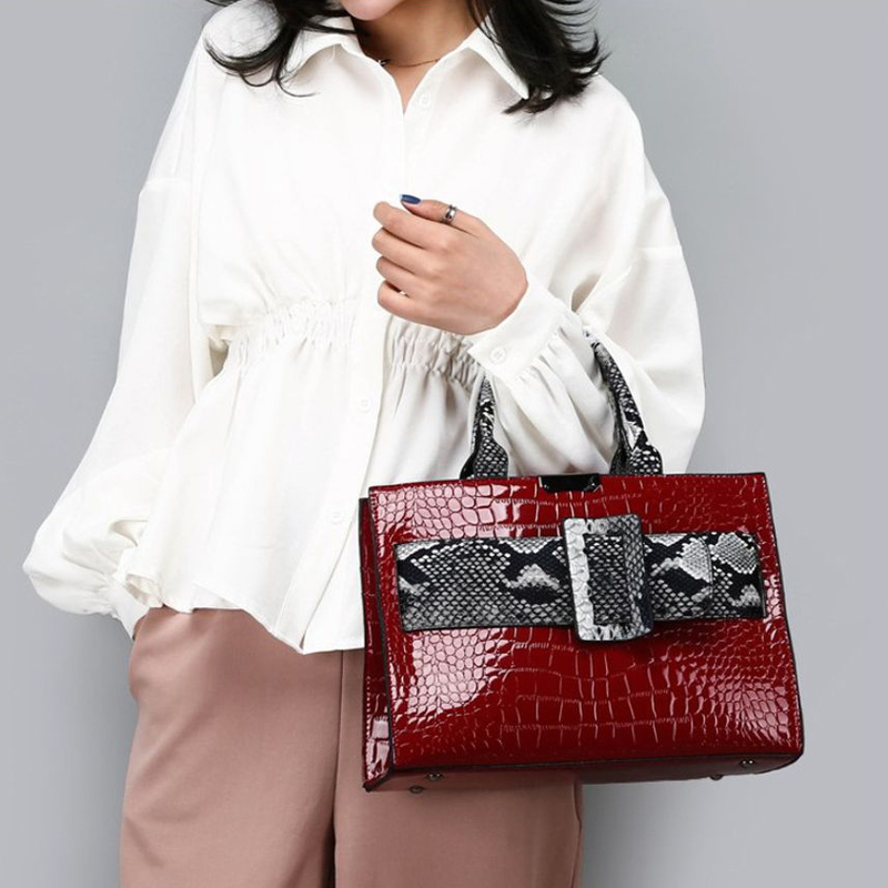 Ladies Noble Boston Bag Imitation Crocodile Skin Handbag