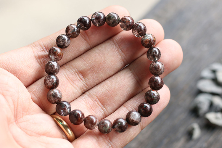 Vòng Thạch Anh Ưu Linh Nâu Malaysia Ngọc Quý Gemstones