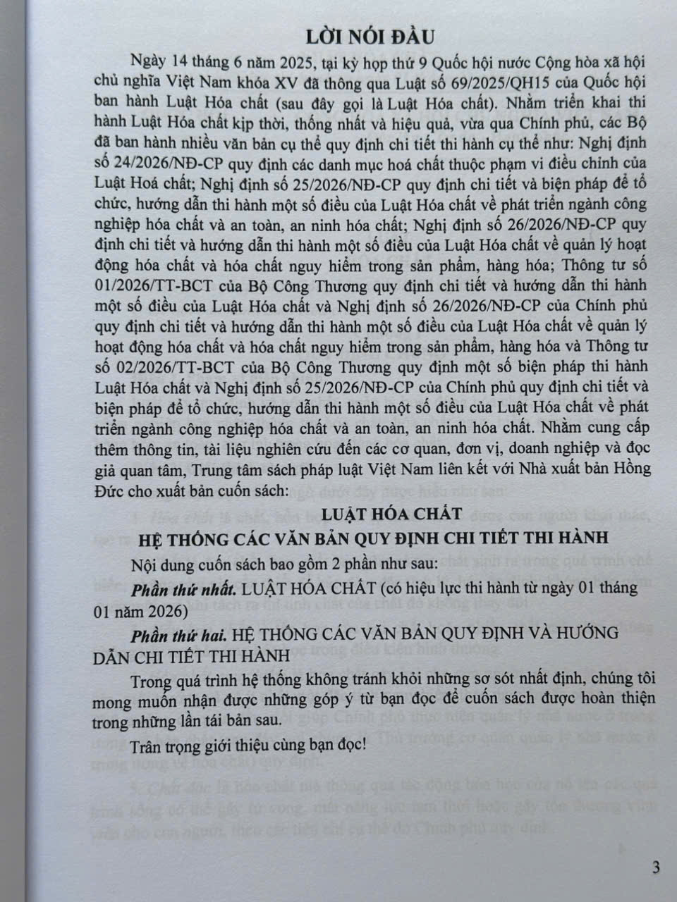 Sách Luật Hóa Chất - Hệ Thống Các Văn Bản Quy Định Chi Tiết Thi Hành (V2682T)