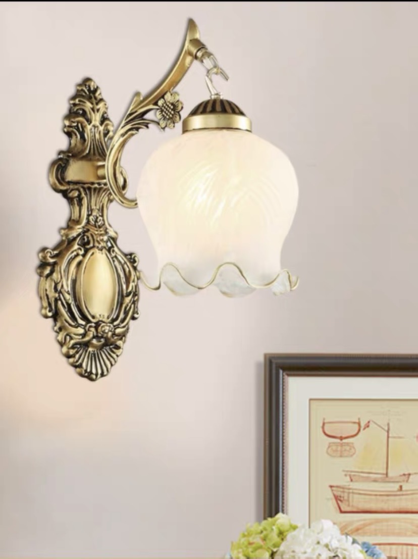 ĐÈN TƯỜNG CỔ ĐIỂN GIẢ ĐỒNG N DE 1086