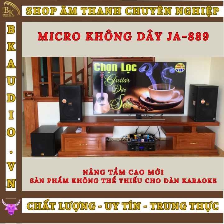 Mic không dây Fedyco M800. Hai tầng số UHF - chống lặp sóng , loại bỏ tạp âm . Mic hút mạnh . tầm hoạt động trên 100m.