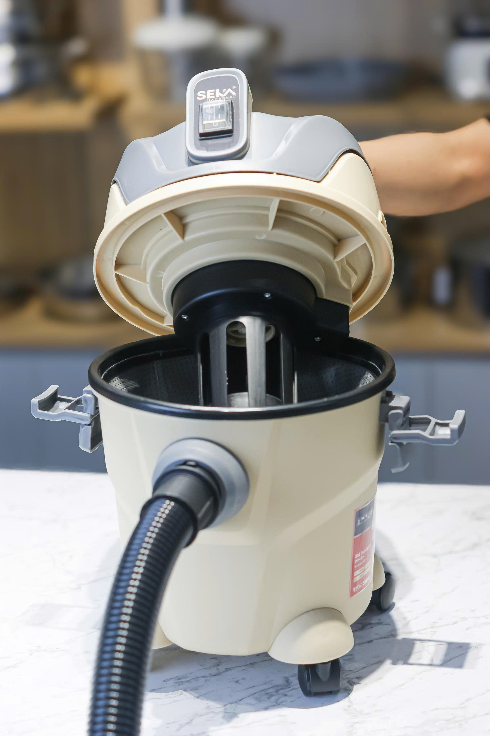 (MODEL NEW) Máy Hút Bụi Seka SK095 – Công Suất 1200W, Hút Mạnh, Chạy Êm, Siêu Bền - Hàng Chính Hãng