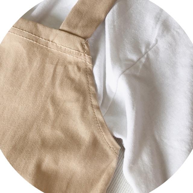 Bộ Yếm Kaki Màu Be Dài Kèm Áo Thun Cotton