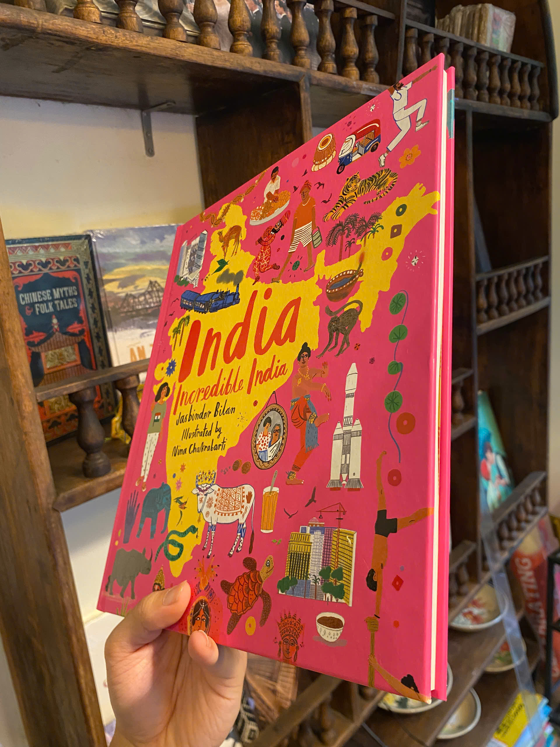 Sách - India, Incredible India: Journey Around the Country’s History, Culture &amp; Natural Wonders