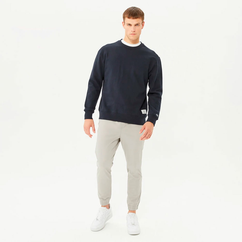 Áo Alpha Industries Essential Crewneck USE51500C1-410