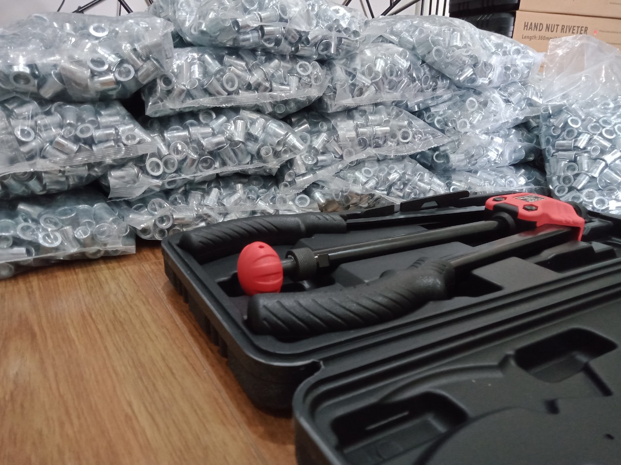 Gói 100 cái ecu đai ốc tán M5