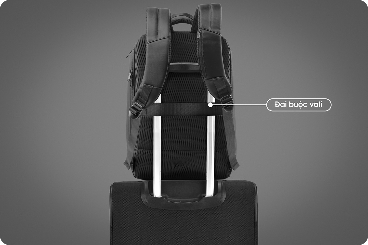 Balo laptop 15” KINGBAG HORMES thời trang, nhiều ngăn rộng rãi, ngăn lót cách nhiệt, jack cắm tai nghe, màu đen- Hàng chính hãng