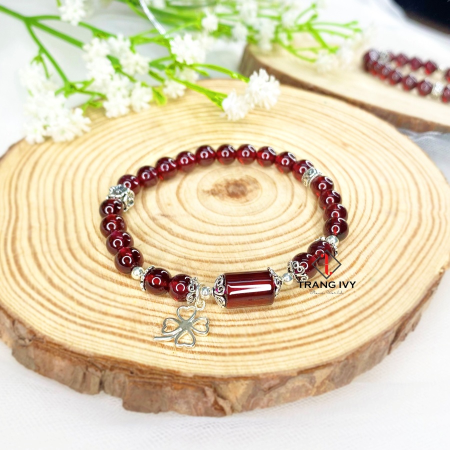 Vòng Tay Garnet Mix Charm