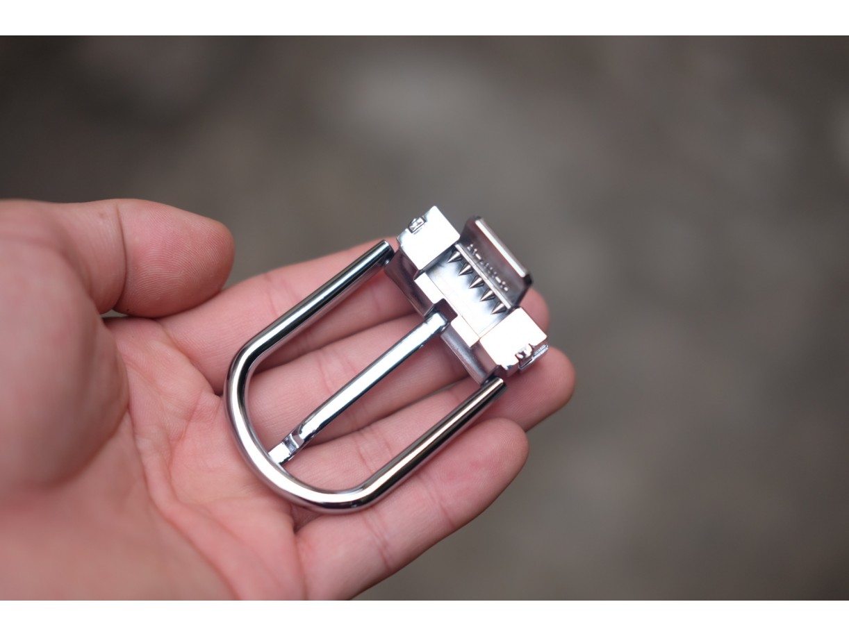 Mặt dây lưng hợp kim mạ Crom YO96