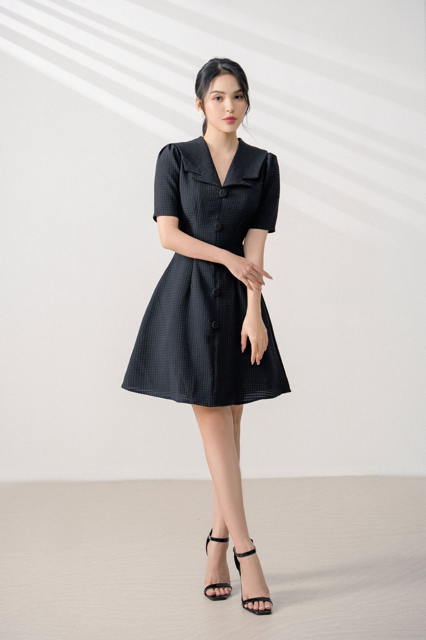 OLV - Đầm Martin Button Dress