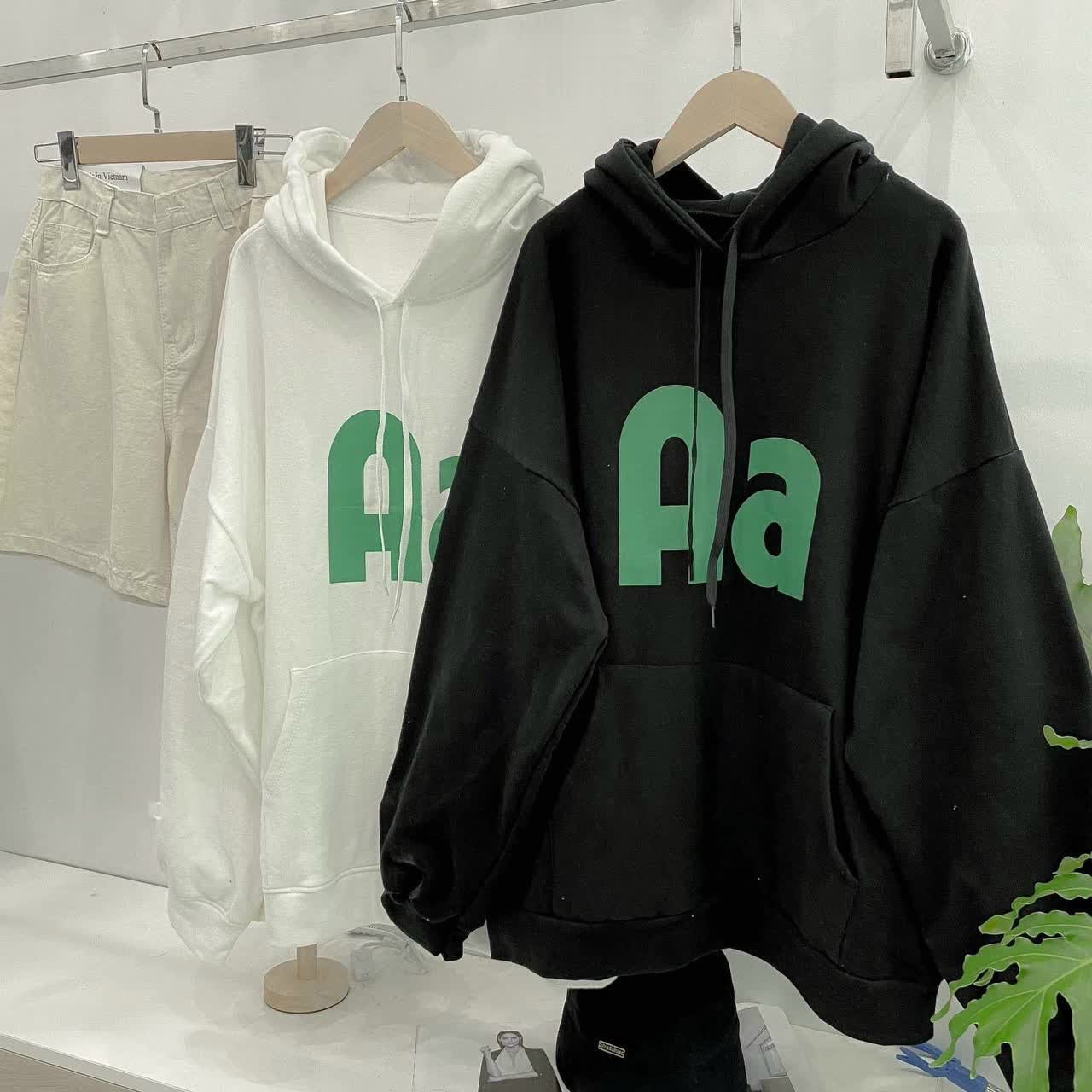 ÁO HOODIE NỮ IN CHỮ Aa CHẤT NỈ DÀY DẶN FORM RỘNG MÁT