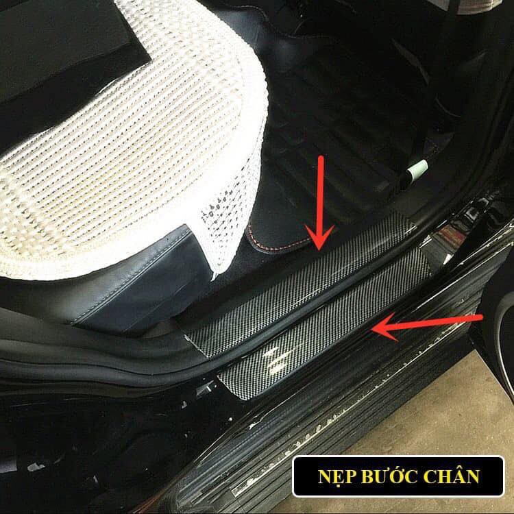 Miếng Dán,Nẹp cao su vân Carbon 5D dán chống trầy cốp xe, bậc bước chân Ô tô xe hơi, chắc chắn bền bỉ dày dặn - Dài 1M