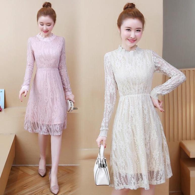 Váy ren cổ cánh hoa dáng van