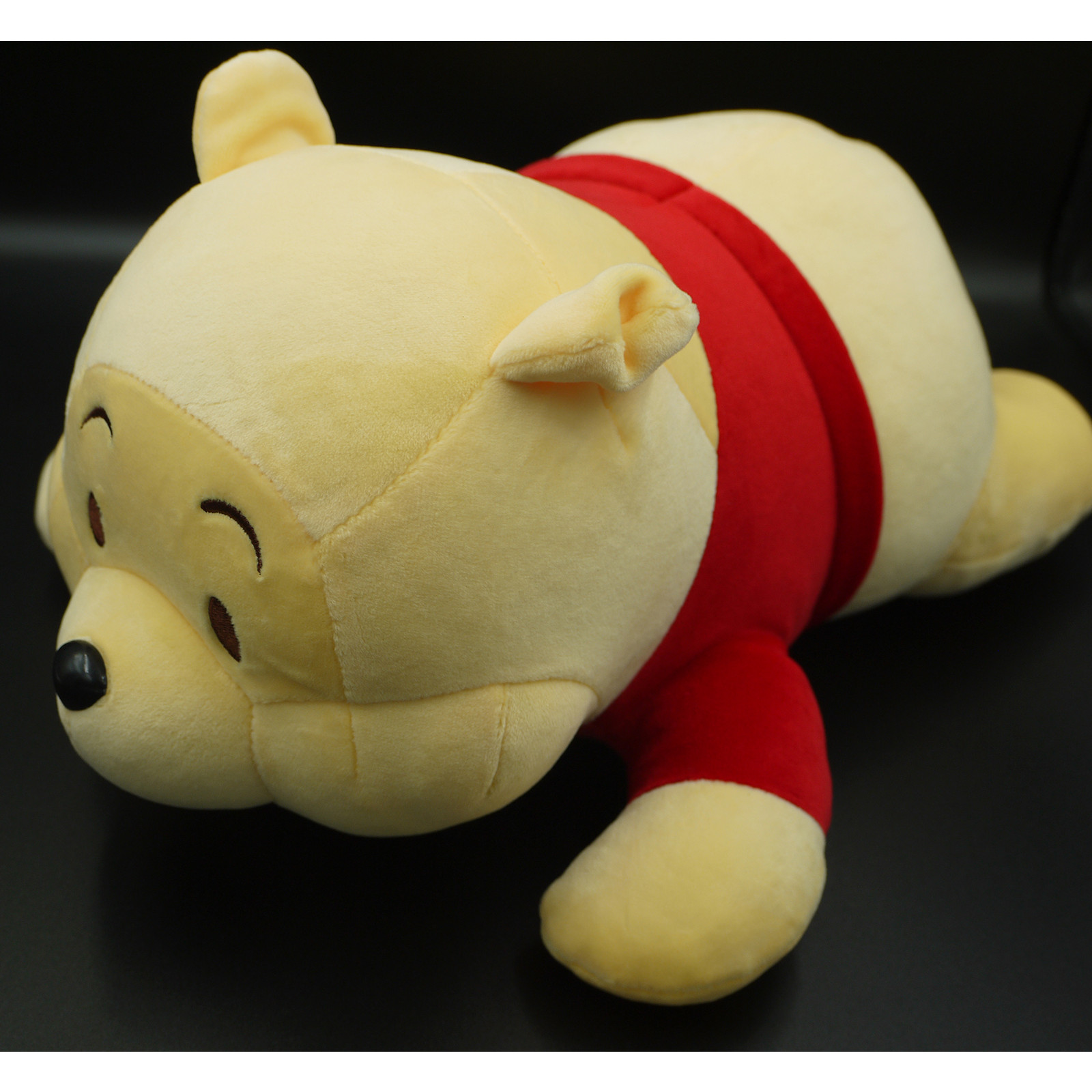 Gấu Bông/ Thú Nhồi Bông Gấu POOH Nằm 33cm (Tặng kèm móc khóa da bò thật màu ngẫu nhiên) BA00158