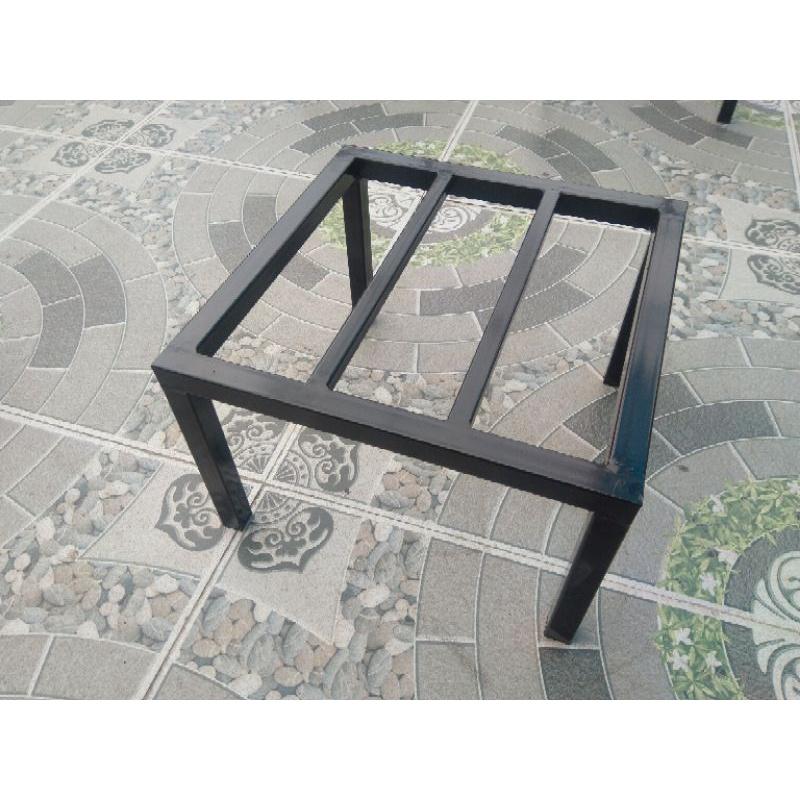 Kệ- Đôn kê chậu cảnh Vuông 30cm, Cao 20cm